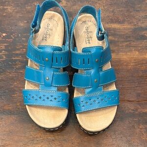 Cloudsteppers by Clarks Blue Sandals with Comfort Sole